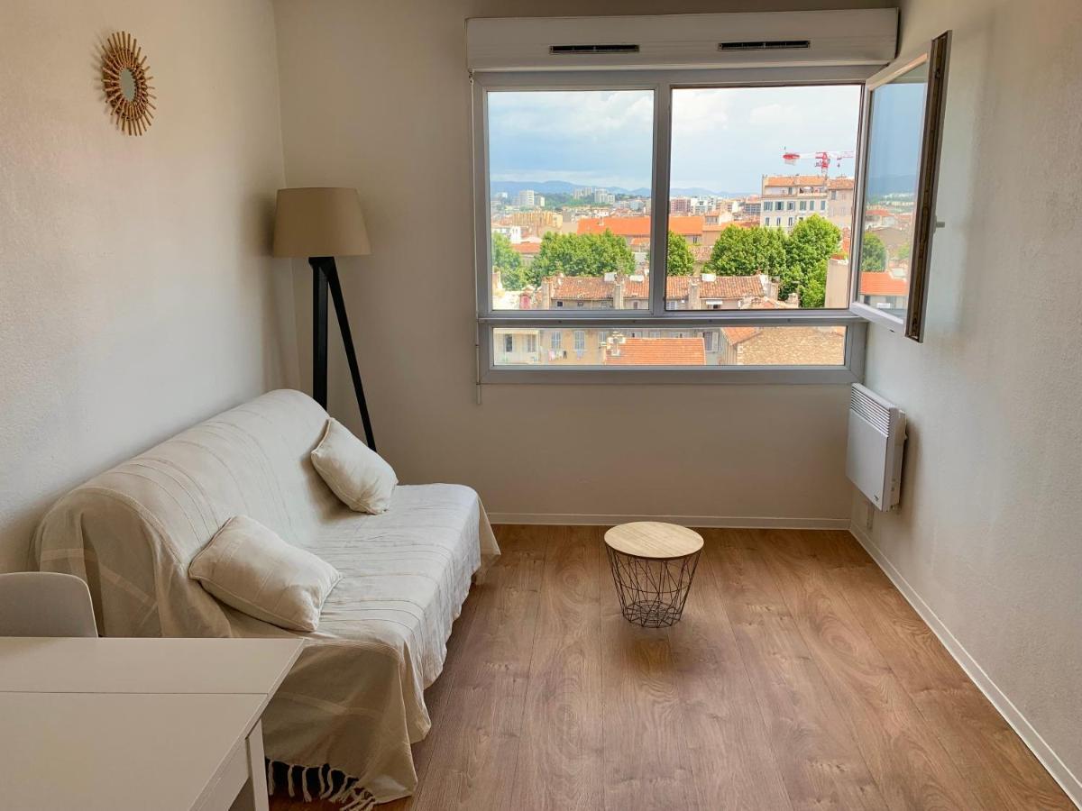 Appartement Tout Equipe A 6 Minutes De La Gare St Charles Marseille Exterior photo